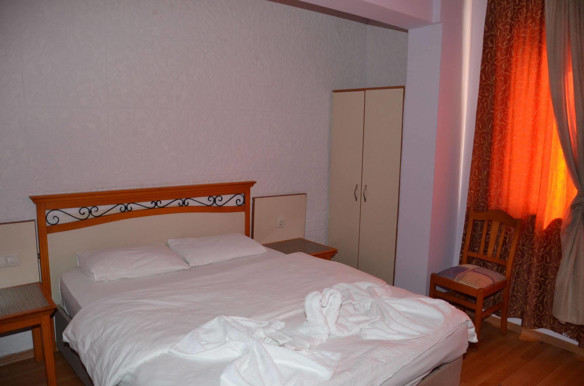 Ozturk Hotel Antalya Extérieur photo
